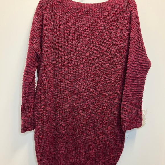 Express Maroon 3/4 Sleeve Sweater - Picture 3 of 6